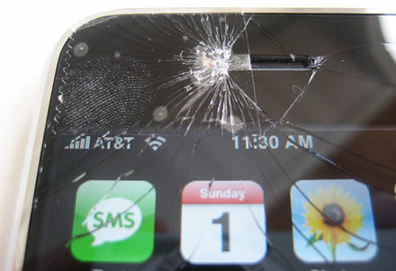 smashed_iphone.jpg